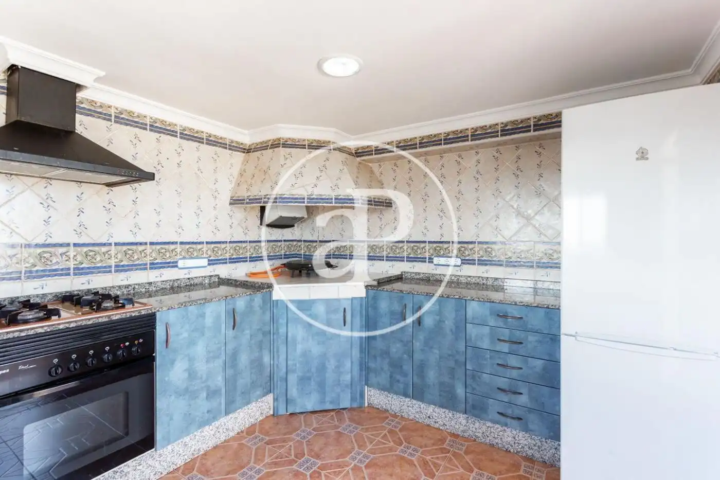 Kitchen of Houses for sale in Valencia  with Heating, Terrace and Storage room