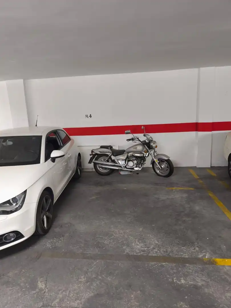 Parkplatz zum Verkauf in Parque de la Bombilla