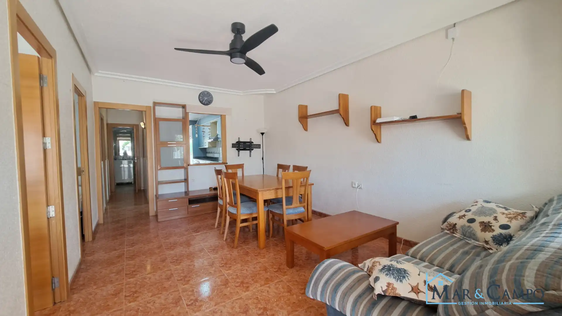 Sala de estar de Casa adosada en venta en Los Alcázares con Aire acondicionado, Jardín privado y Amueblado