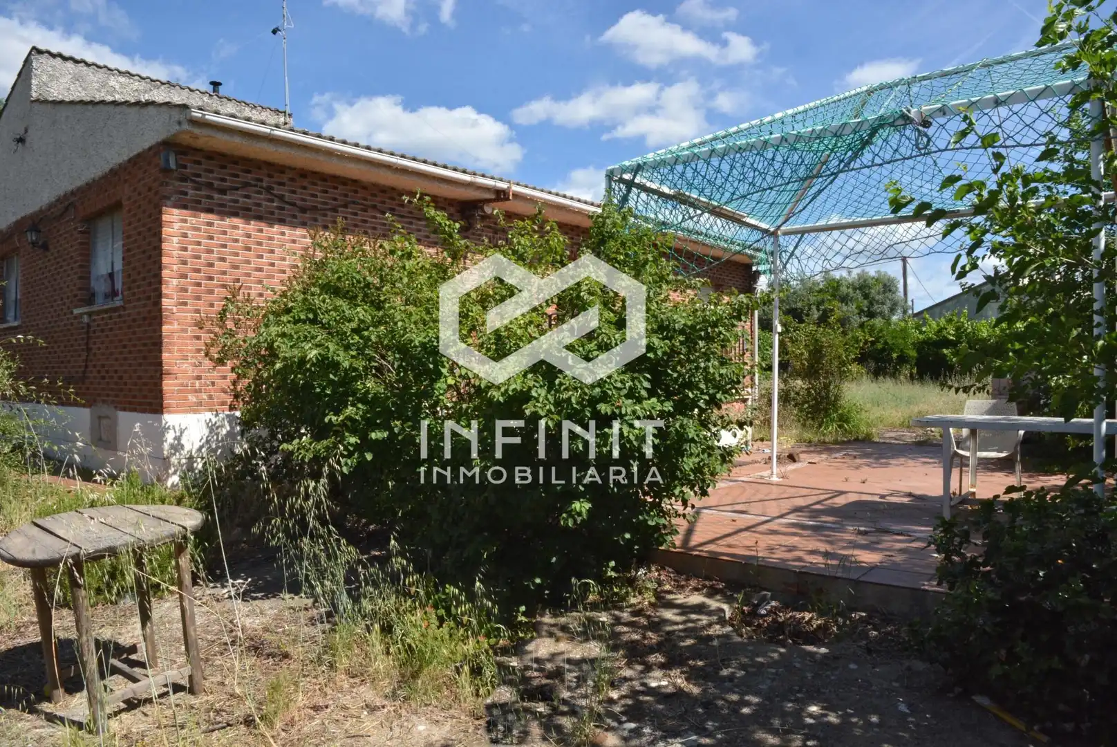 Casa o xalet en venda en Robledillo de Mohernando amb Jardí privat, Terrassa i Traster