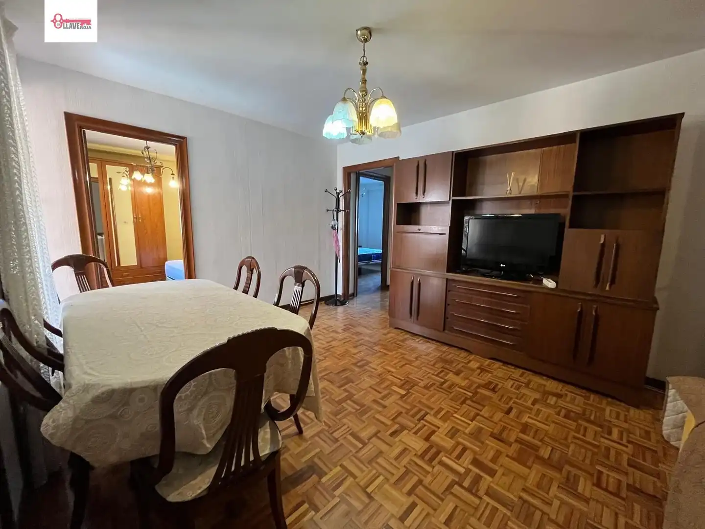 Dining room of Flat for sale in Burgos  with Heating, Parquet flooring and Terrace