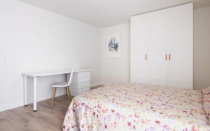 Bedroom of Flat for sale in  Zaragoza Capital  with Air Conditioner, Heating and Terrace