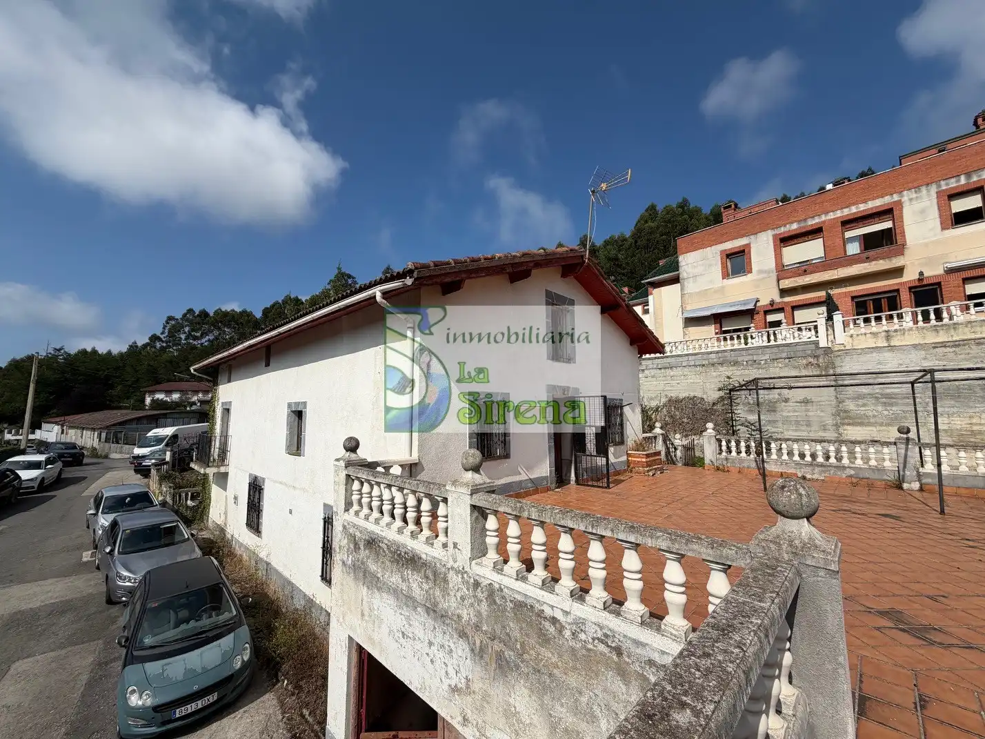Vista exterior de Casa o chalet en venta en Castro-Urdiales con Jardín privado, Terraza y Piscina