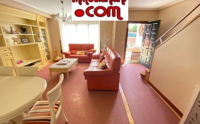 Living room of Single-family semi-detached for sale in Castro-Urdiales  with Terrace and Balcony