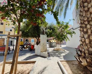 Vista exterior de Casa o xalet de lloguer en  Valencia Capital amb Terrassa i Balcó