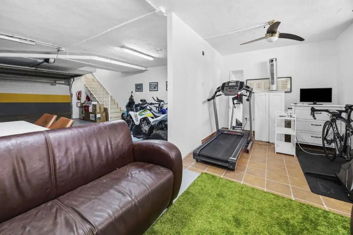 Detached homes for sale in Marbella  with Air Conditioner, Heating and Private garden