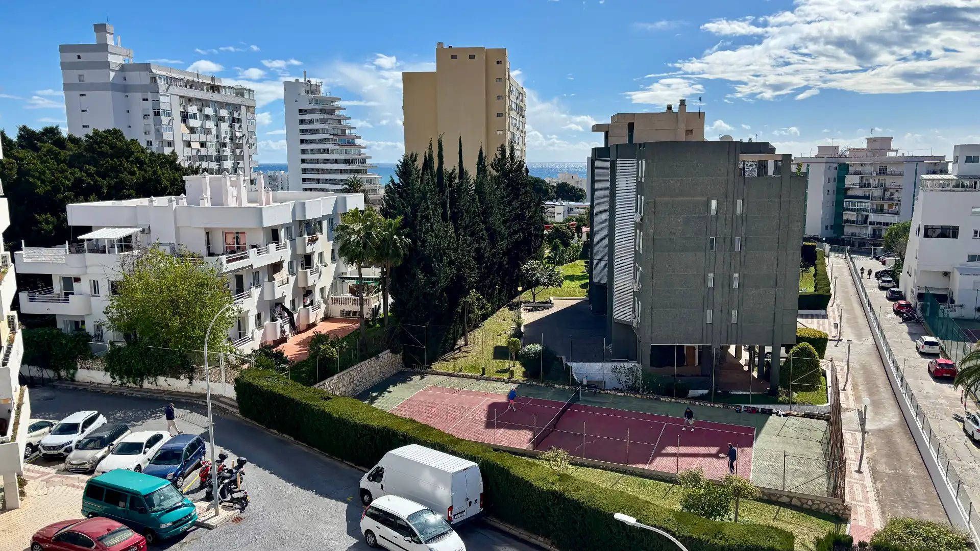 Vista exterior de Piso en venta en Benalmádena con Aire acondicionado, Calefacción y Terraza