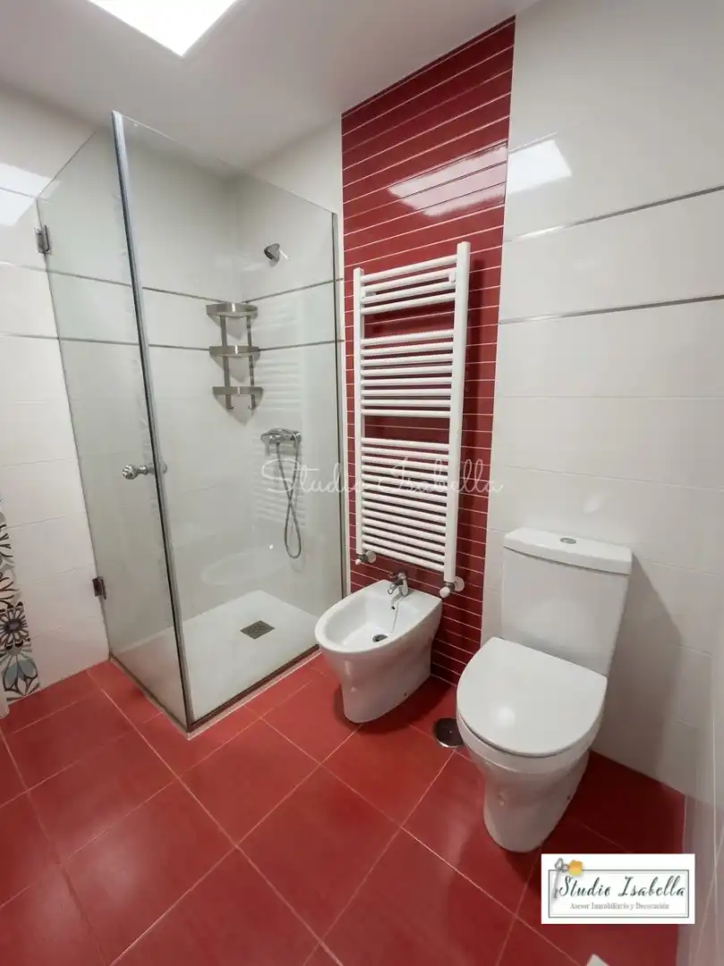 Flat with balcony to rent in Calle Río Arlés, imagen 23
