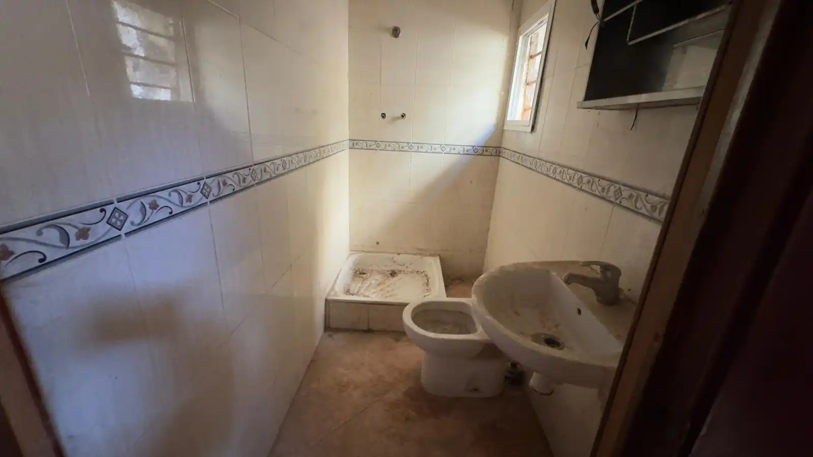 Baño de Finca rústica en venta en Ricla