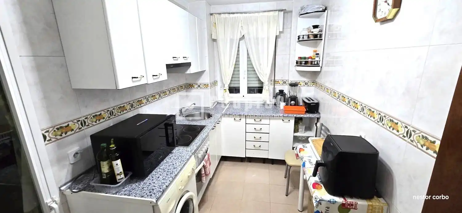 Cocina de Piso en venta en Torrejón de Ardoz con Aire acondicionado, Calefacción y Jardín privado
