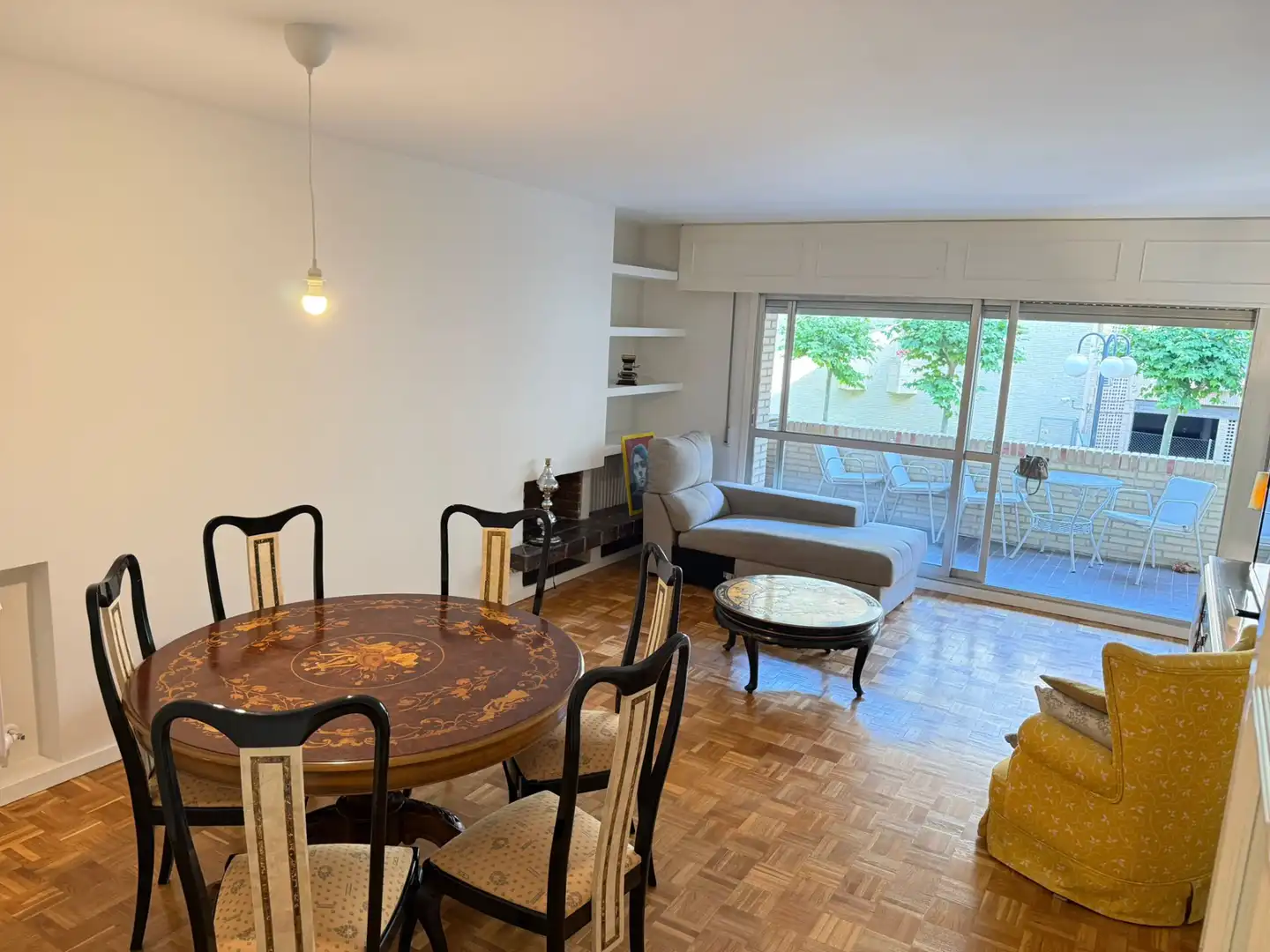 Living room of Flat for rent in Majadahonda  with Heating, Parquet flooring and Terrace