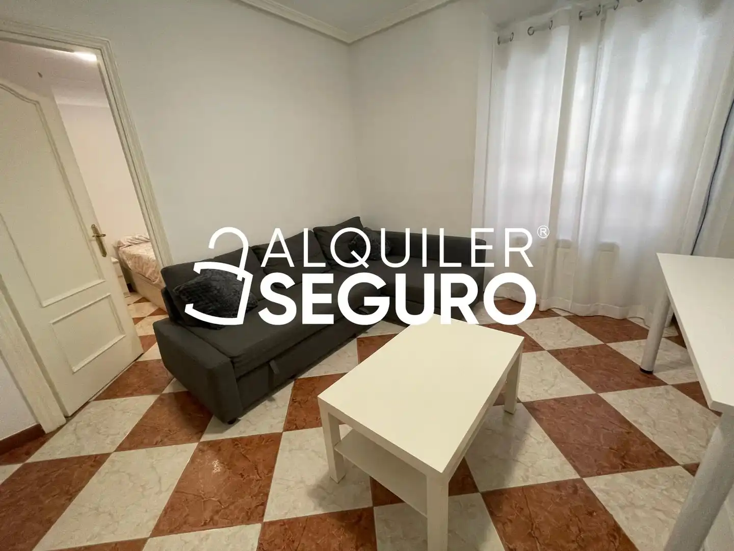 Piso con ascensor en alquiler en de Velarde, imagen 4