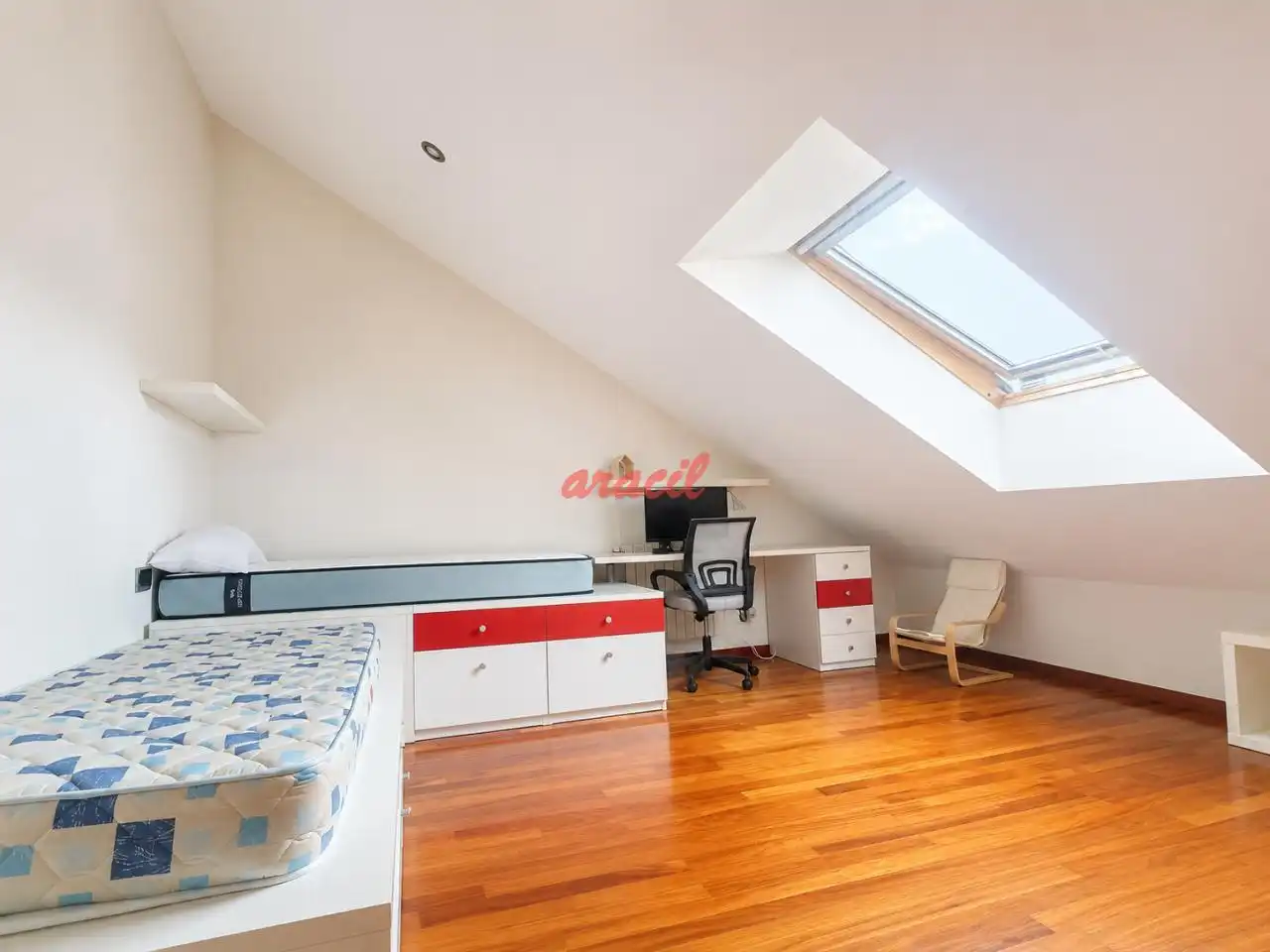 Bedroom of Duplexes for rent in Ourense Capital   with Heating and Furnished