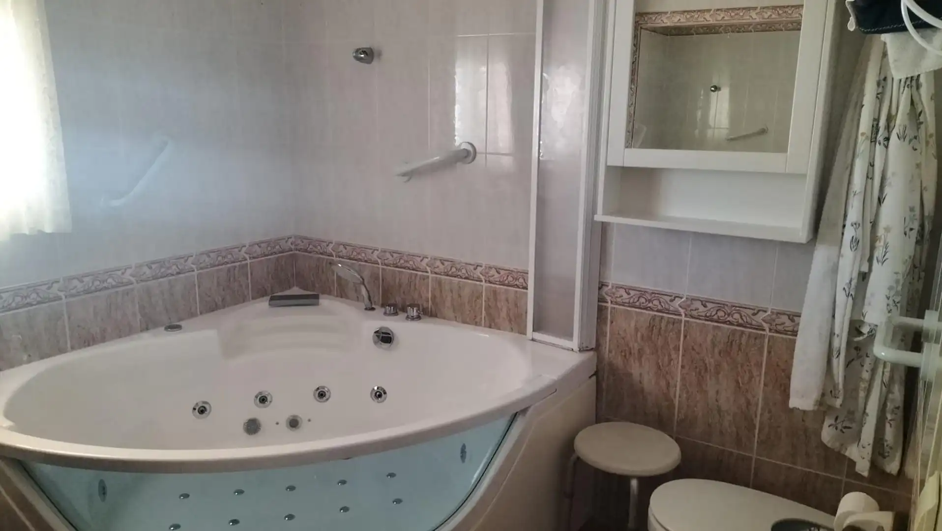 Bany de Casa o xalet en venda en Chiclana de la Frontera amb Aire condicionat, Terrassa i Piscina