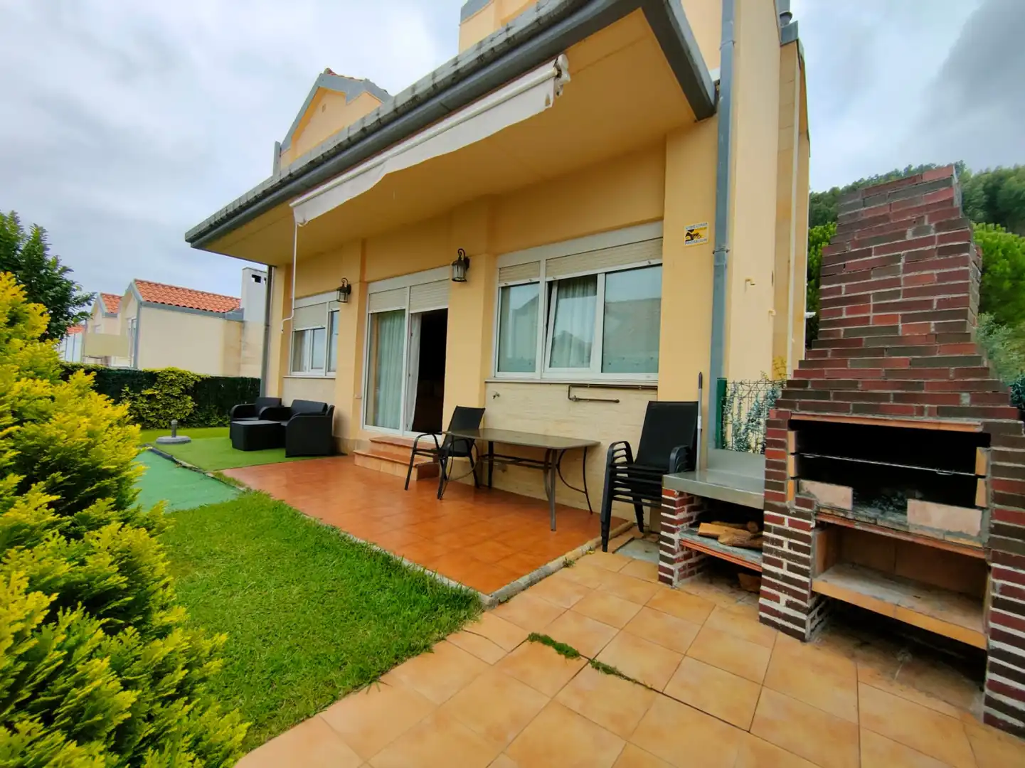 Casa con giardino in affitto a Boo - Barrio El Pozo