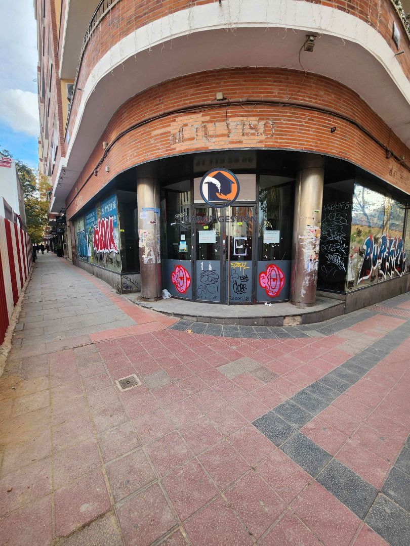 Local de alquiler en  Madrid Capital