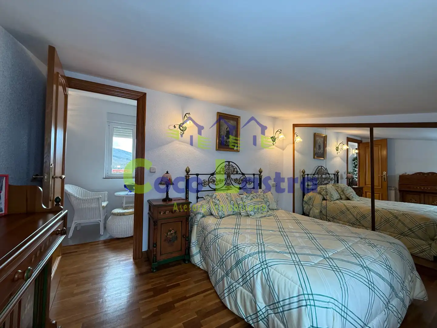 Habitación de Casa adosada en venta en Nava de Francia con Calefacción, Jardín privado y Terraza
