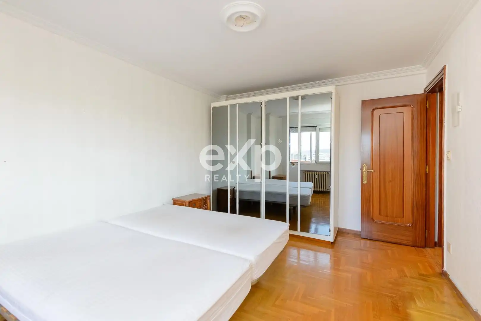 Habitación de Piso en venta en Gijón  con Calefacción y Amueblado