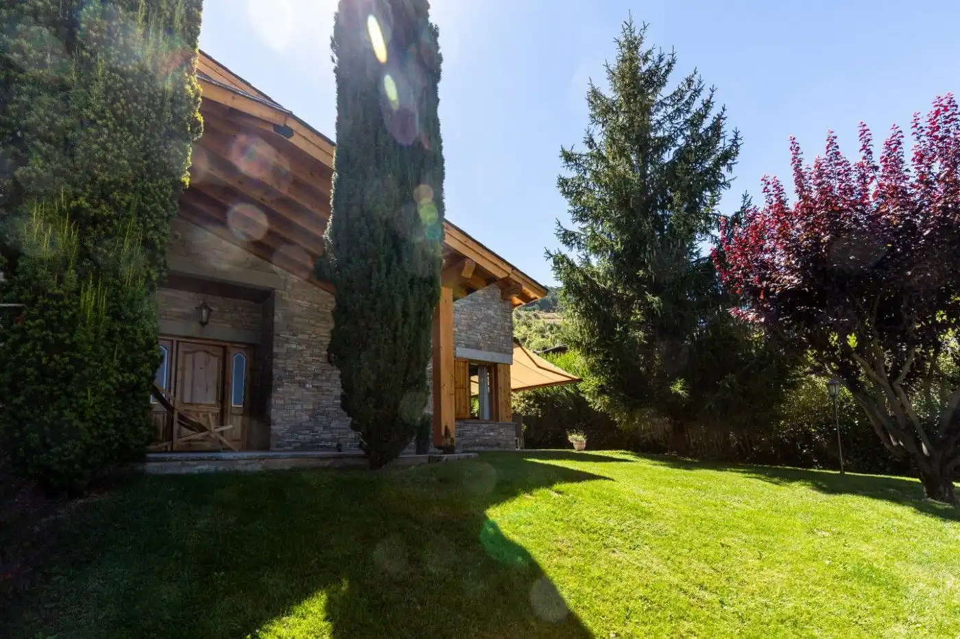 Jardí de Casa o xalet en venda en Alp amb Calefacció i Traster