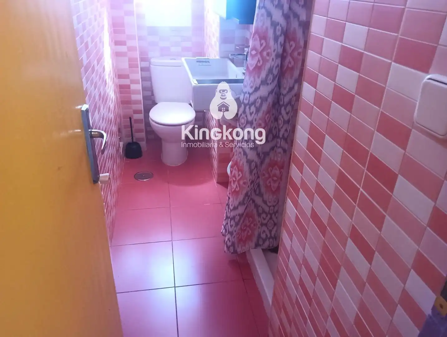 Bathroom of Flat for rent in Madrid  with Heating