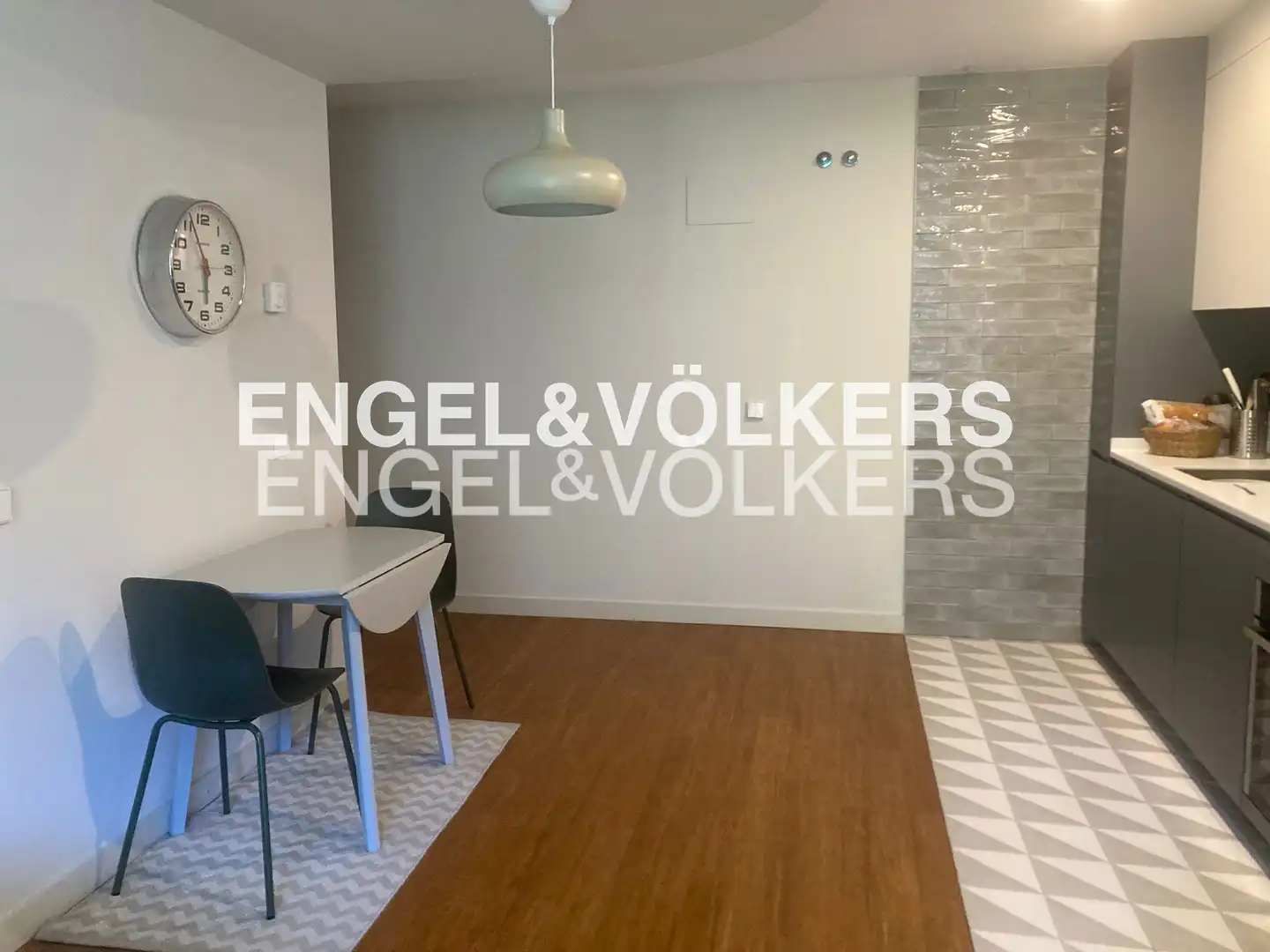 Comedor de Piso de alquiler en Madrid con Aire acondicionado, Calefacción y Trastero