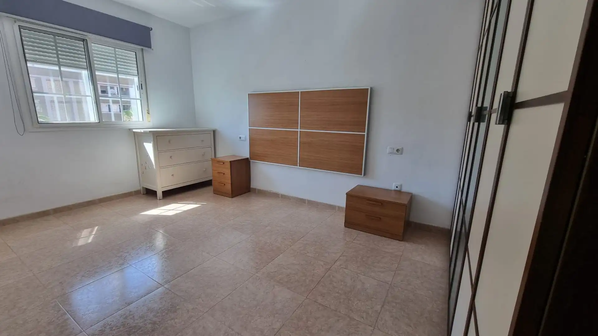 Dormitori de Pis en venda en Roquetas de Mar amb Aire condicionat, Balcó i Piscina comunitària
