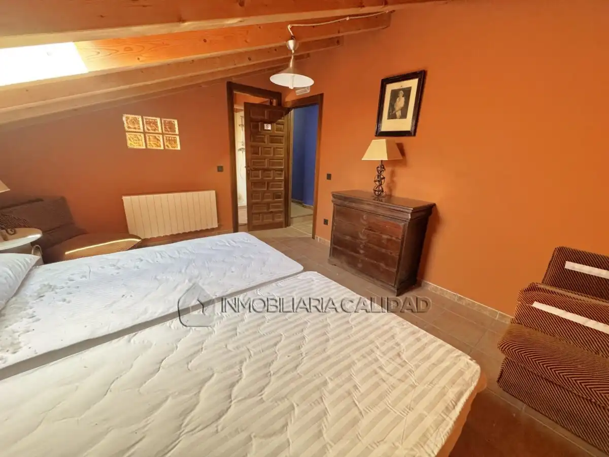 Habitación de Casa o chalet en venta en Burgos con Calefacción