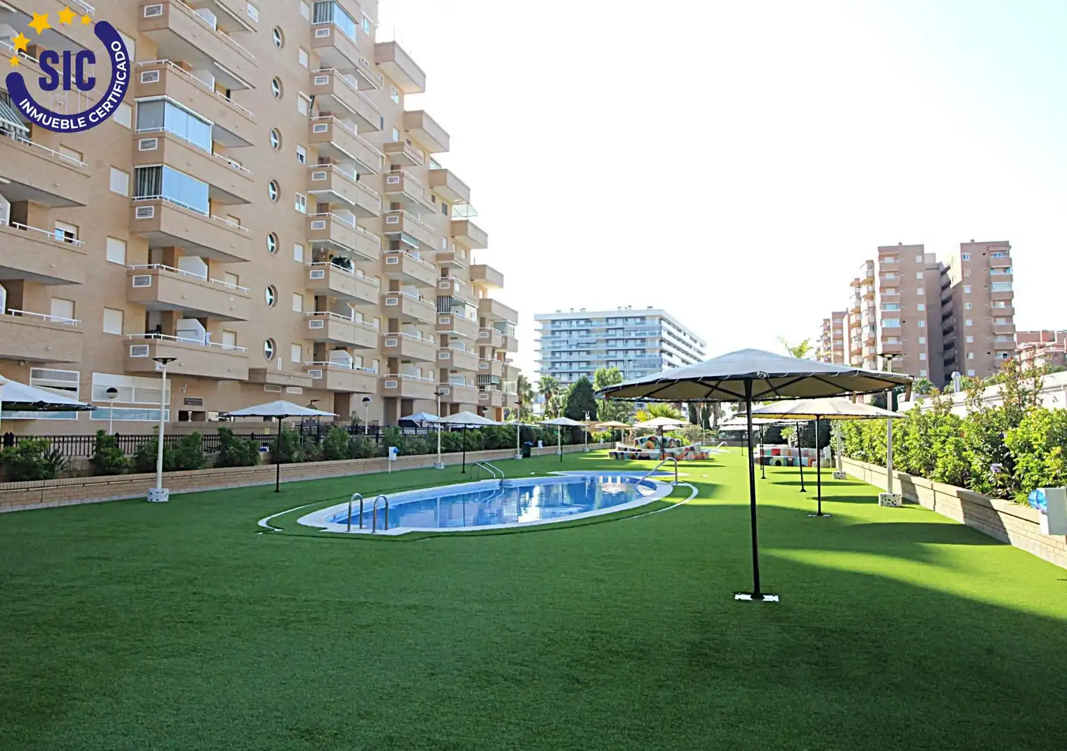 Piscina de Apartament en venda en Oropesa del Mar / Orpesa amb Jardí privat, Terrassa i Traster