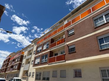 Individual amb ascensor en venda a Calle de la Batalla de Bailen 3