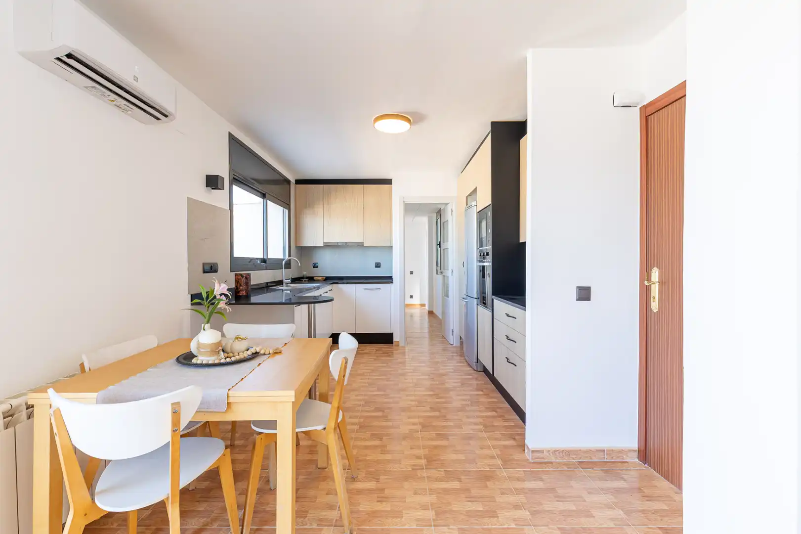 Cocina de Ático en venta en Terrassa con Aire acondicionado, Calefacción y Terraza