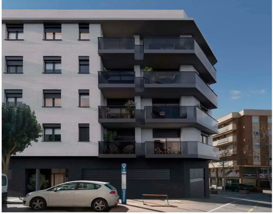 Vista exterior de Pis en venda en Tàrrega amb Aire condicionat, Calefacció i Terrassa