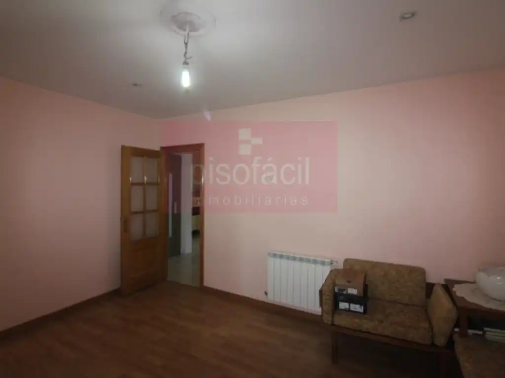 Sala d'estar de Casa o xalet en venda en Lugo amb Terrassa