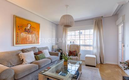 Living room of Apartment for sale in Majadahonda  with Air Conditioner, Heating and Parquet flooring