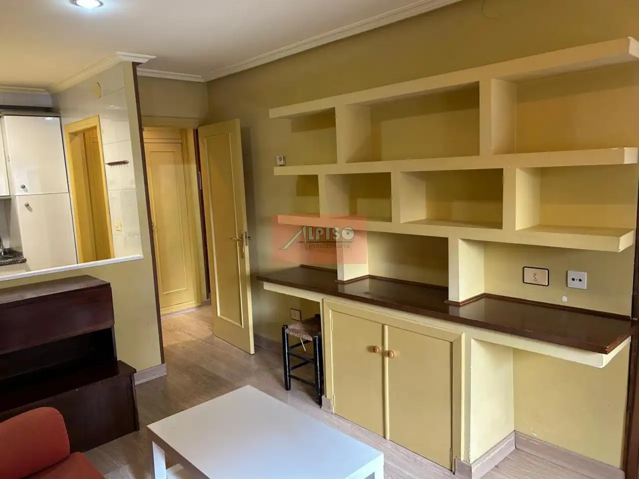 Apartamento en venta en Ourense Capital  con Calefacción, Trastero y Amueblado