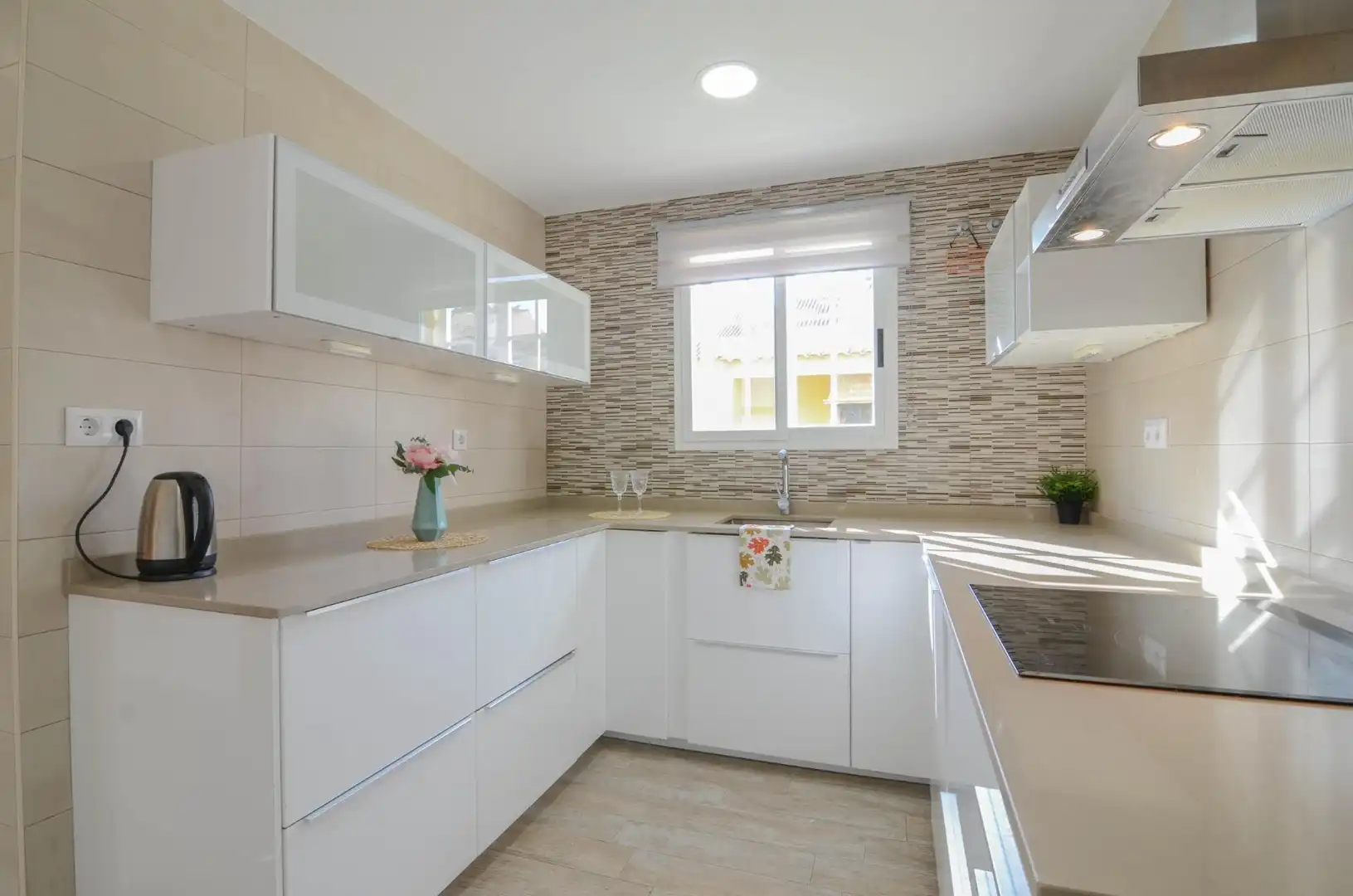 Terraced house with terrace to rent in Alfinach - Los Monasterios, imagen 14