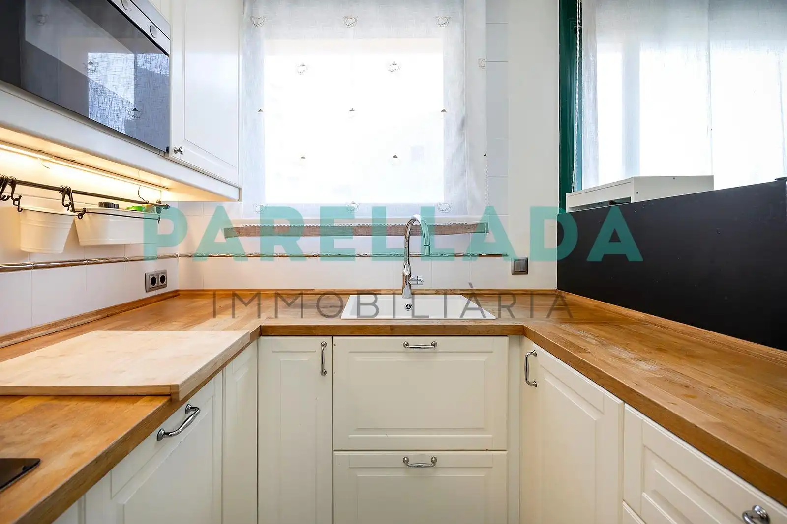 Cocina de Casa o chalet en venta en Badalona con Aire acondicionado, Calefacción y Terraza