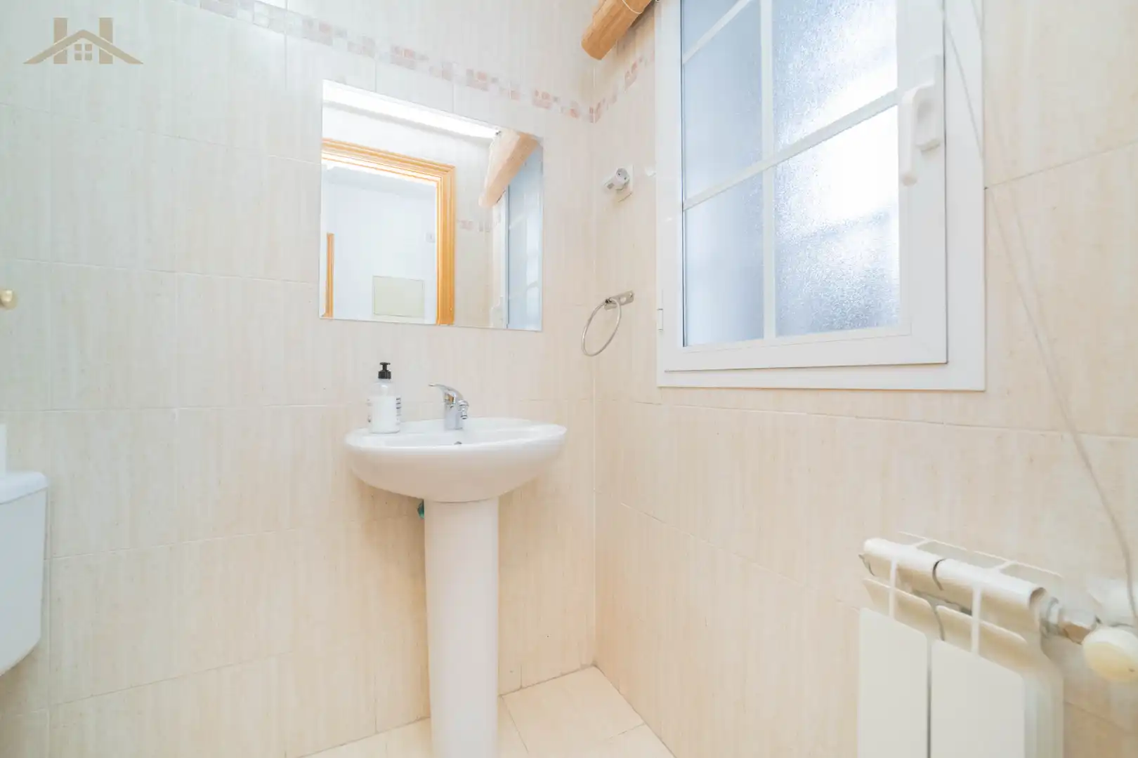 Baño de Casa o chalet en venta en Arroyomolinos (Madrid) con Calefacción, Jardín privado y Parquet