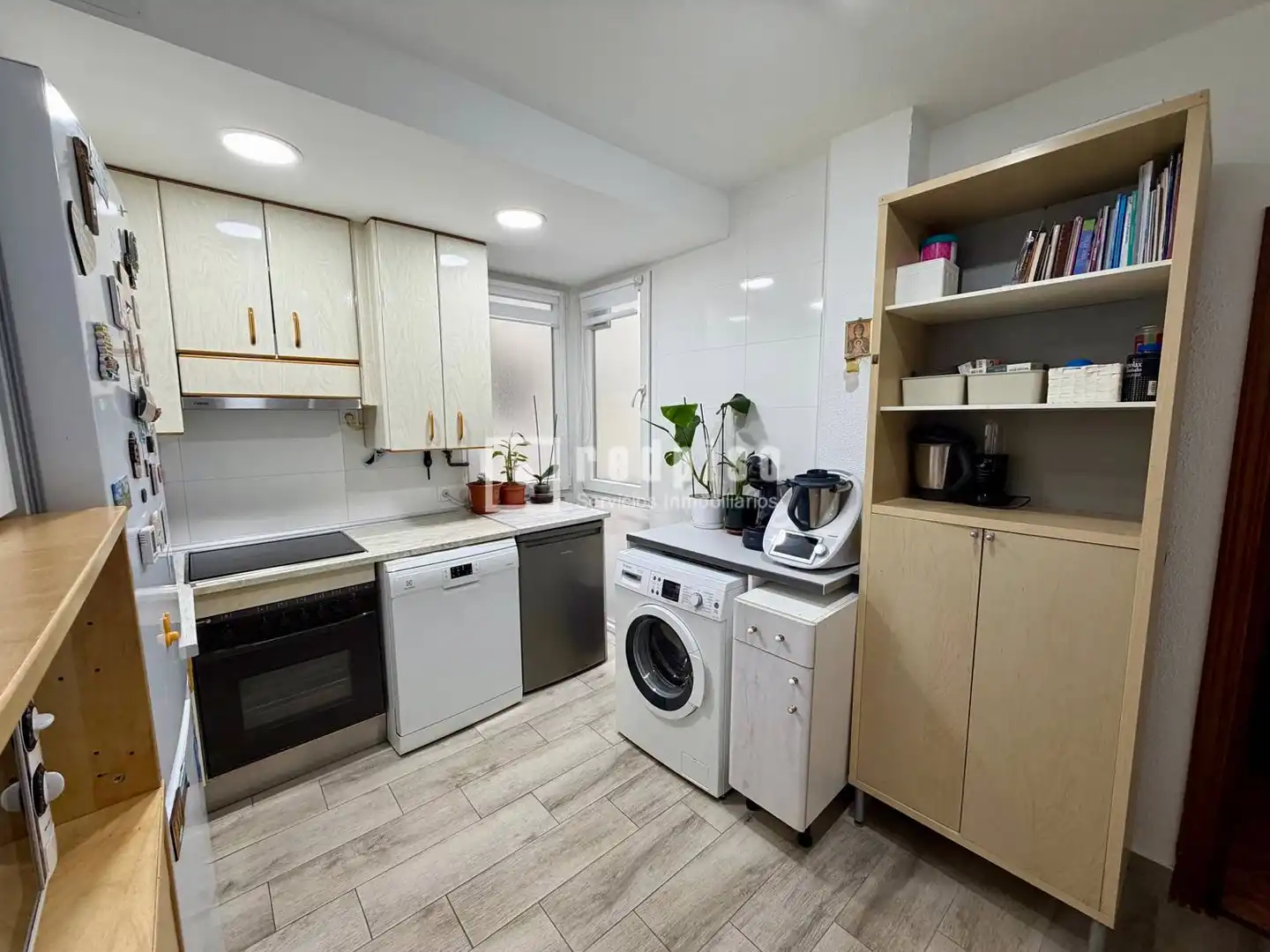 Flat with garden for sale in de Camarena, imagen 3