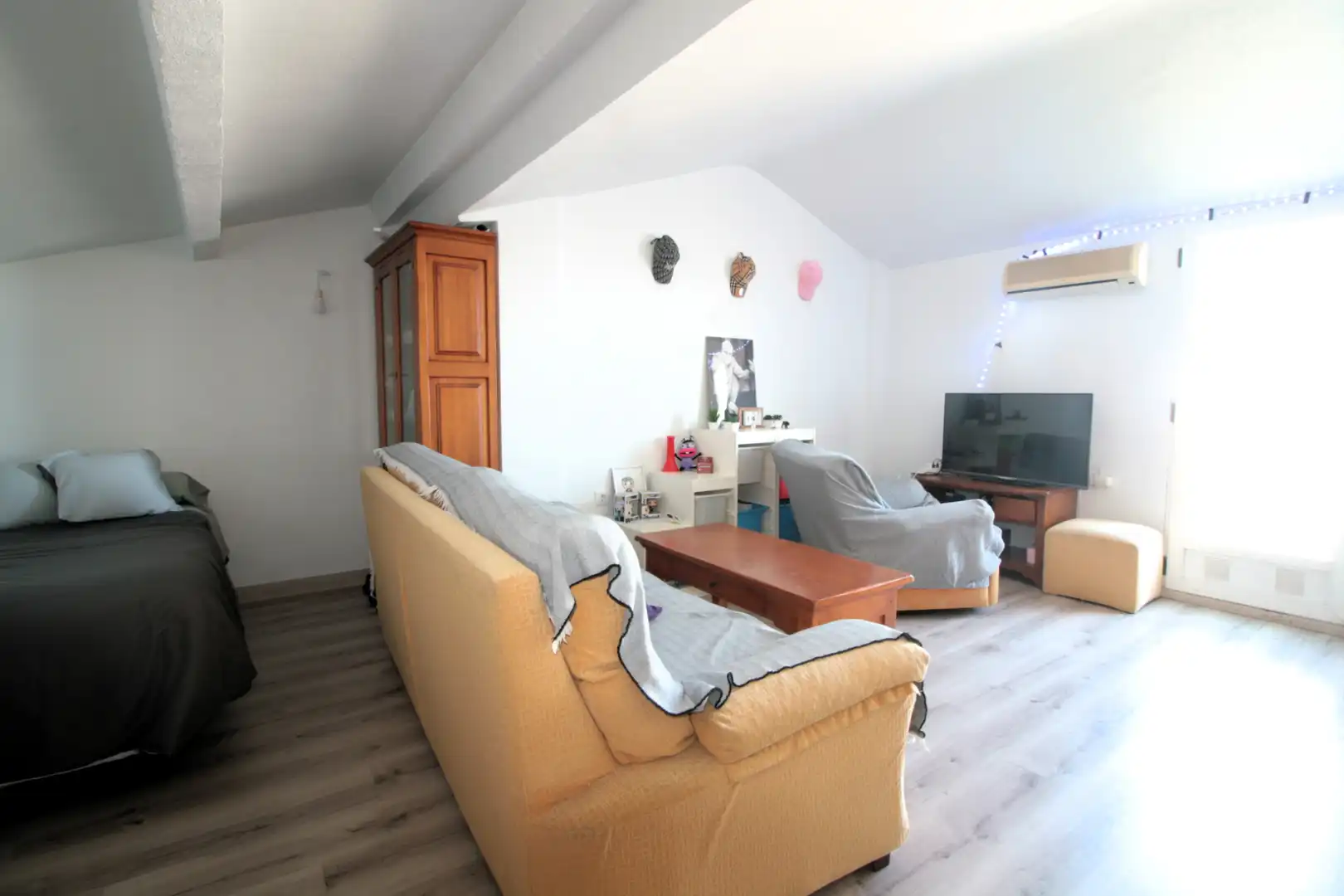 Sala de estar de Casa adosada en venta en Pilar de la Horadada con Aire acondicionado, Jardín privado y Terraza