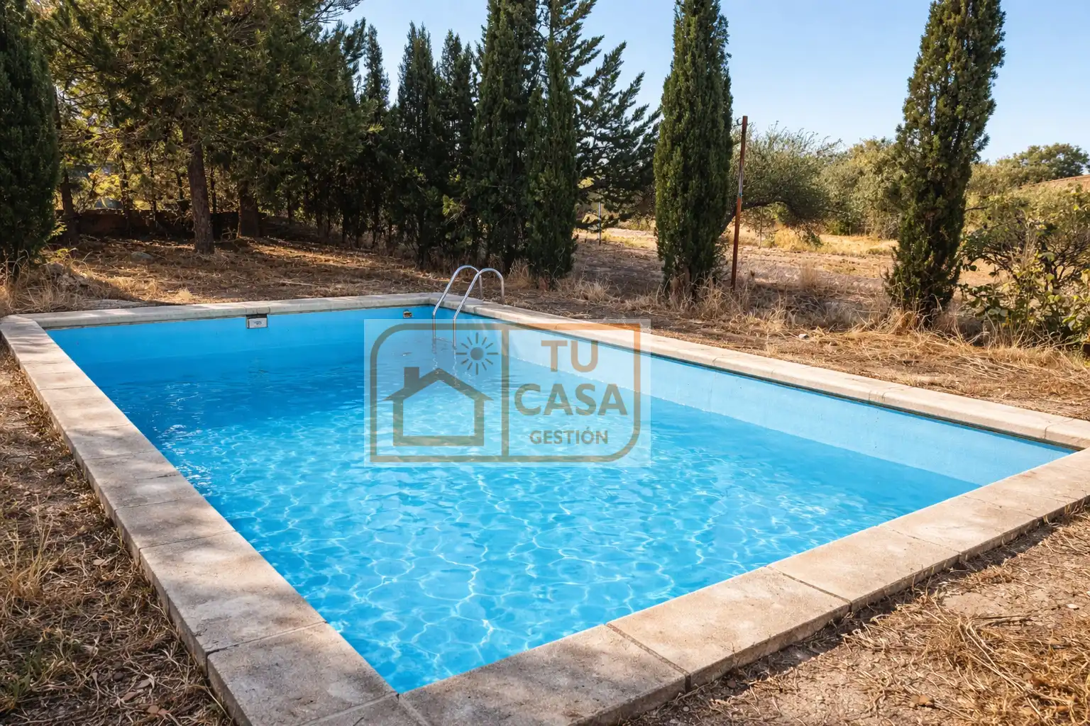 Piscina de Casa o chalet en venta en Malpartida de Cáceres con Aire acondicionado, Calefacción y Jardín privado