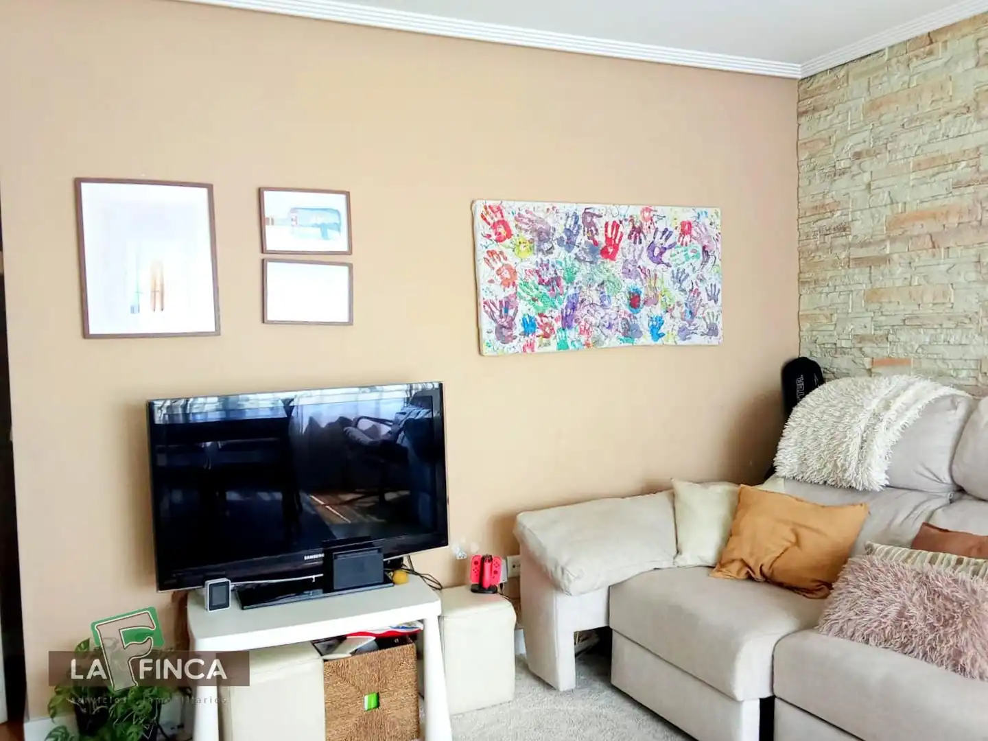 Living room of Flat for sale in Siero  with Heating, Terrace and Storage room