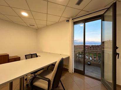 Office to rent in  Lleida Capital  with Air Conditioner, Terrace and Furnished