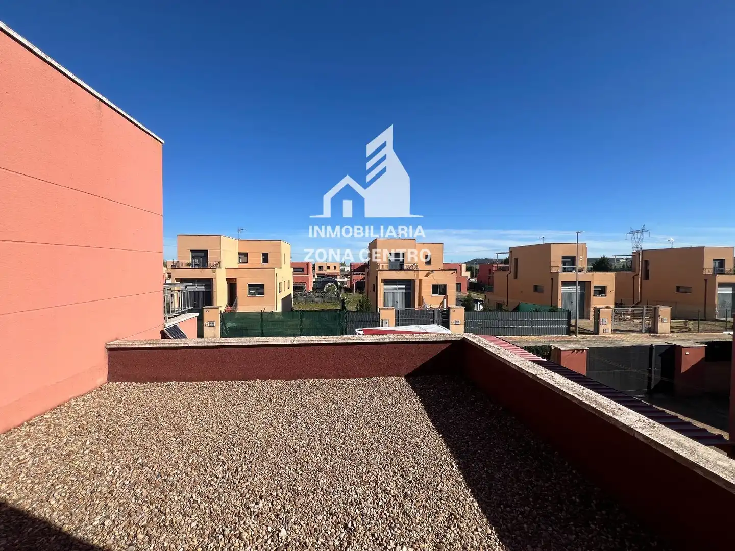 Vista exterior de Casa o xalet en venda en Grijota amb Calefacció, Jardí privat i Terrassa