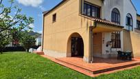 Jardí de Casa o xalet en venda en Gijón  amb Calefacció, Terrassa i Traster