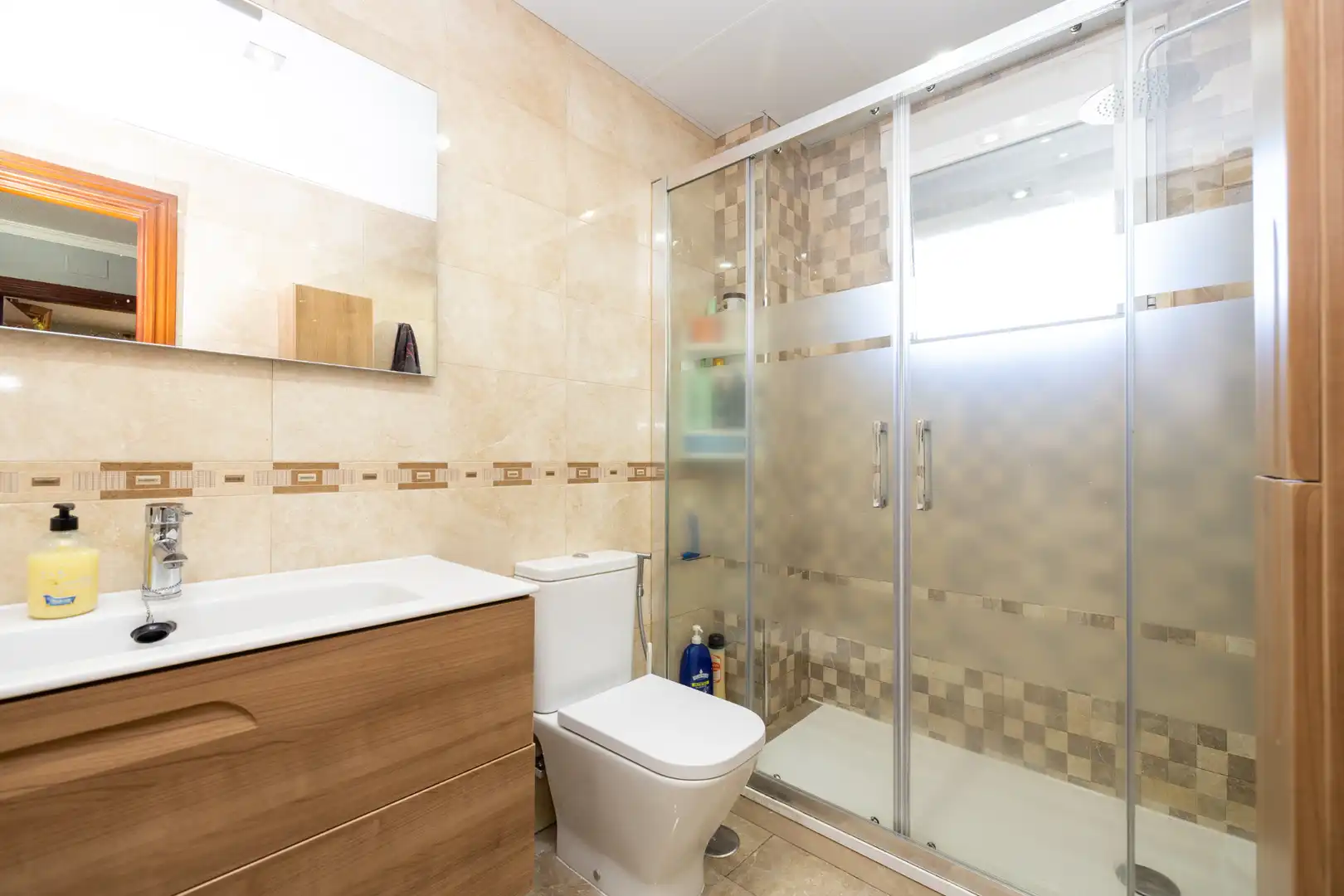 Bany de Casa o xalet en venda en Cúllar Vega amb Aire condicionat, Calefacció i Terrassa