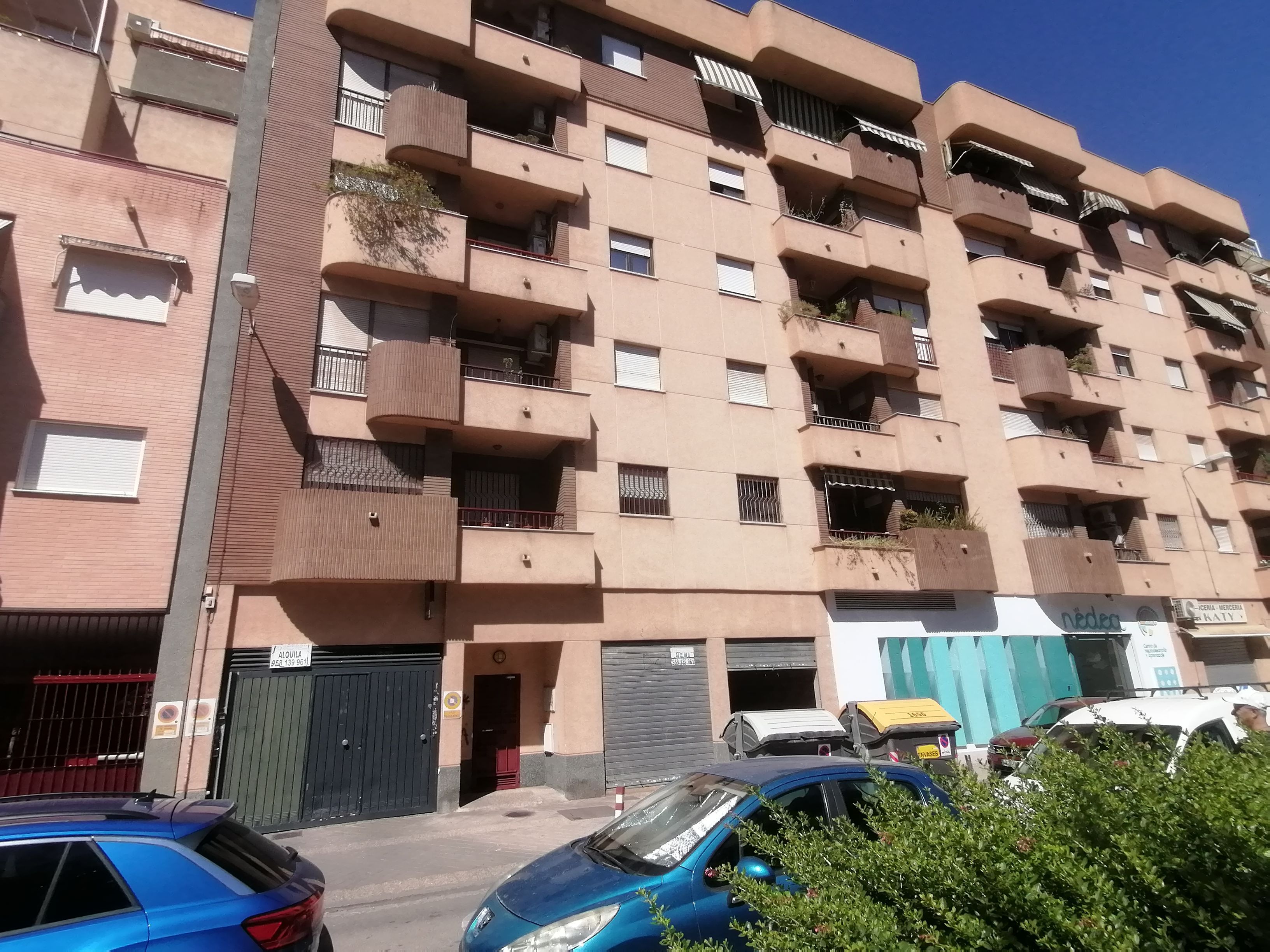 Exterior view of Premises to rent in  Granada Capital