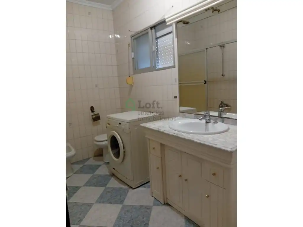 Badezimmer von Wohnung zur Miete in Badajoz