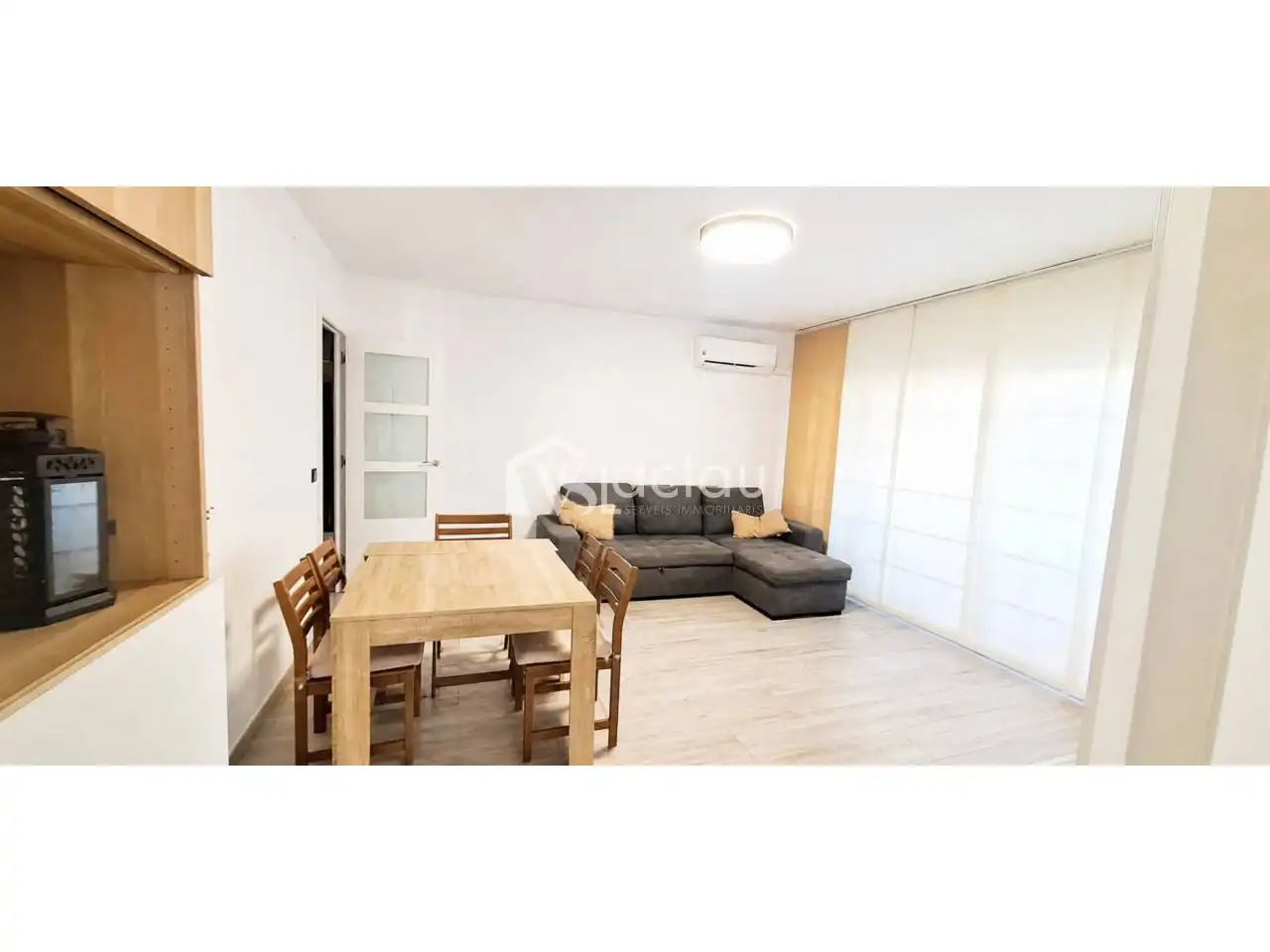 Sala d'estar de Pis en venda en Sant Andreu de la Barca amb Aire condicionat i Balcó