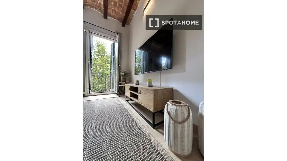 Flat with terrace to rent in Eixample, imagen 2