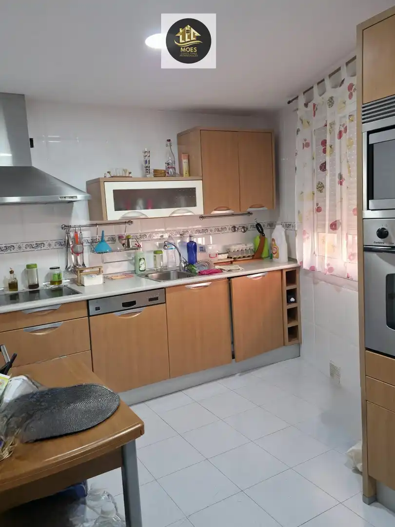 Küche von Wohnung zum Verkauf in Jaén mit Terrasse, Abstellraum und Balkon